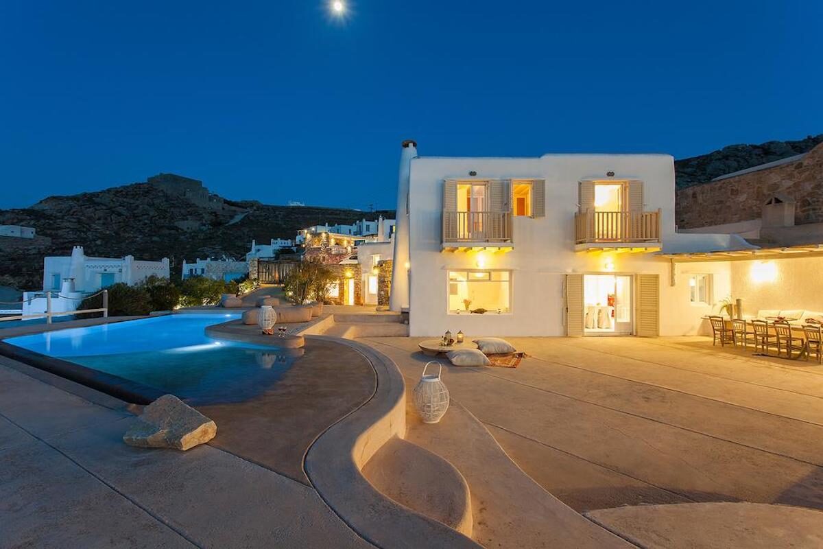 Luxury Holiday Villa Mykonos Kanalia Ornos, Rent a Villa Mykonos Greece